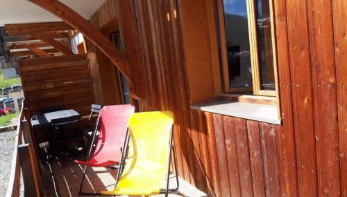 T2 Les orres 1800 pied des pistes avec piscine - Foto 2