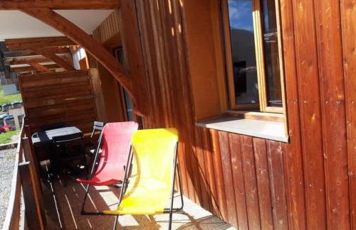 T2 Les orres 1800 pied des pistes avec piscine - Foto 2