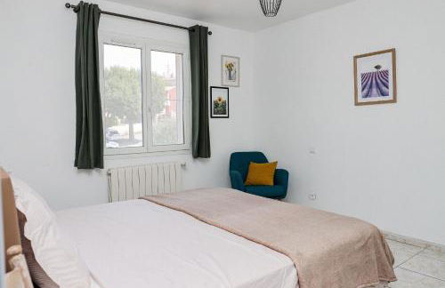 L'Escapade Jaune - Jacuzzi, Wi-Fi, tout équipée - Foto 25