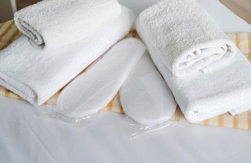 Modern 2 Bedroom House with Parking - Photo 33