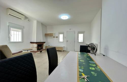 Villa with Pool, Chill-Out & BBQ - Foto 4