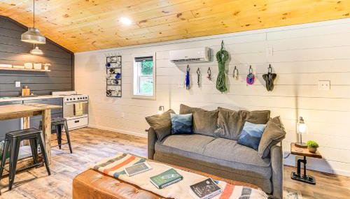 Covered Deck and Hot Tub Cozy Retreat in Campton! - Foto 5