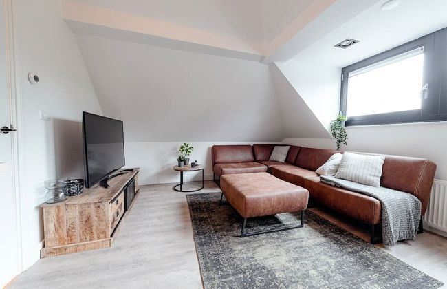 LVM Stays - Photo 26