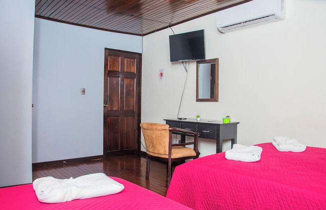 Aloj Entero 1km Juan Santamaría Airport - Foto 12