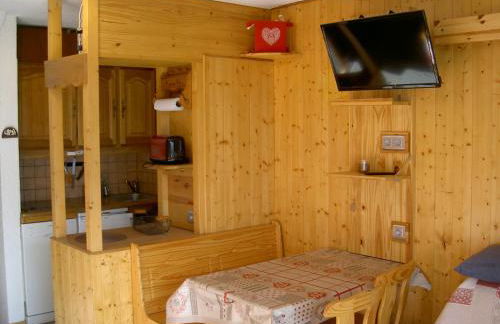 Les Menuires Résidence Brelin Skis aux pieds - Foto 6