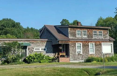 100% Renovated Stowe Village Farmhouse - Photo 10