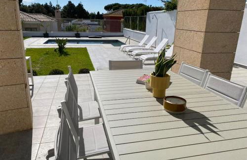 Exclusiva Villa Lujo con piscina privada by Chiclana Dreams - Foto 40