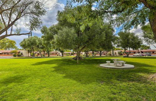 Lovely Green Valley Abode with Community Pool! - Foto 24