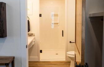 Painted Bunting Cabin 15 MIN to MagnoliaBaylor - Photo 17