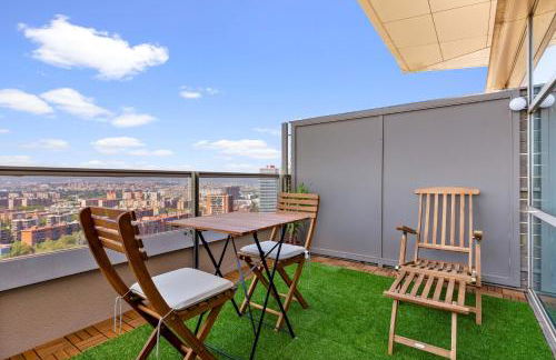 Penthouse Duplex with Epic Views - Photo 27