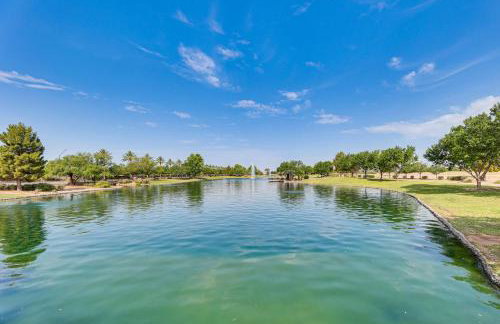 Quiet Casa Grande House Next to Villago Park! - Foto 24