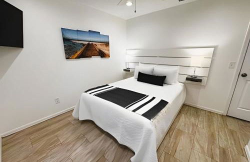 Lakeside Pool Home, Games close to Disney & Malls - Foto 17