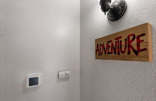 Deer-Friendly Cabin with Mountain Views and Fire Pit - Foto 30