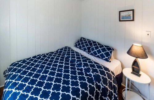 Across from Mayo Beach walk to downtown - Foto 12