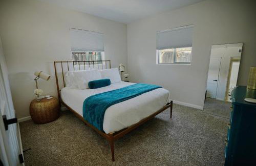The White House, A Unique ABQ Stay in Central Location near Uptown - Foto 29