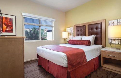 Enjoy Las Vegas Blvd with the Family in 2BD condo with resort lazy river - Foto 11