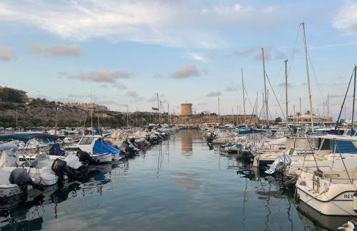 A slice of paradise in the sun with sea views - Photo 27