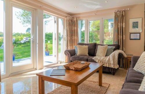 Trewhiddle Retreat V8 by Together Travel - Luxury 3-Bedroom Villa - Foto 6