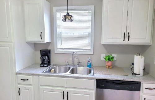 Apartment with Brand new furniture and large parking - Foto 30