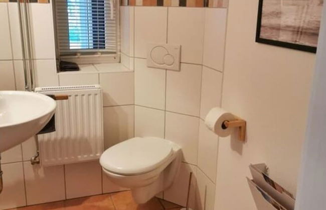 Inviting Apartment Near Lake - Foto 11