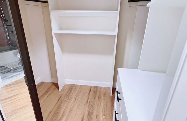 Alupang Beach Tower, UPGRADED units - Photo 8