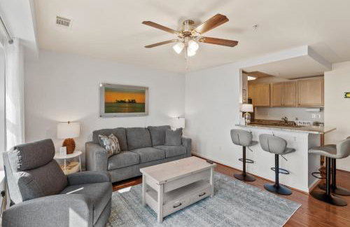 Bayfront Boardwalk Condo w Sunrise Views - Foto 7