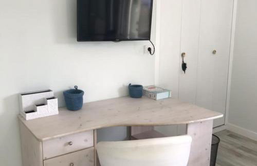 Maison lumineuse avec jardin clos et cheminée, idéale pour familles et amis - FR-1-496-195 - Foto 30