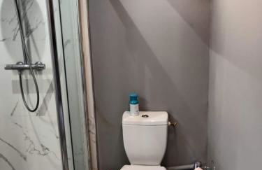 Petit chalet avec piscine privée - Foto 5