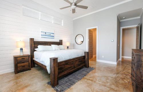 Luxury Lake LBJ House with Heated Swimming Pool and Spill Over Hot Tub and 2 Boat Slips - Foto 18