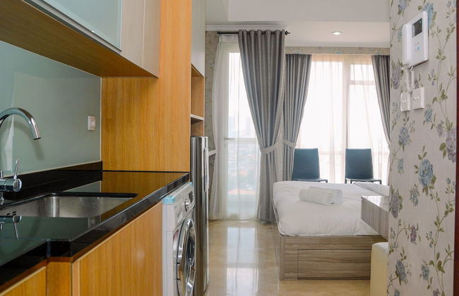 Tranquil Studio Apartment at Menteng Park - Photo 12