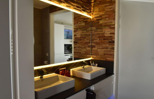 Exclusive Villa With Boat Terrace - Foto 19