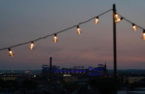 Luxury Federal Hill Home with Rooftop & 4 Parking Spots - Foto 16