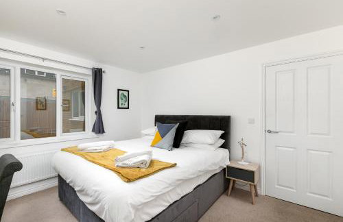 Hertford Serviced Apartments - Photo 11
