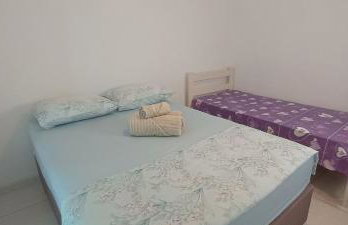 Apto 1 Quarto com Varanda e Estacionamento perto da praia - Foto 10