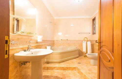 Majestic Manor in Valença with private pool - Foto 30