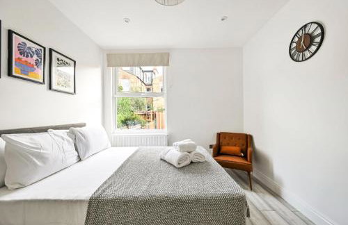 Modern 2-Bedroom Home near Tooting Broadway - Foto 16