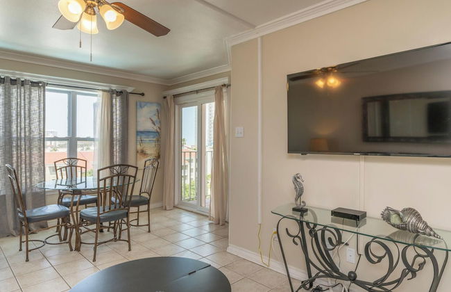 Walk to Beach From Beautiful one Bedroom Condo! - Foto 17