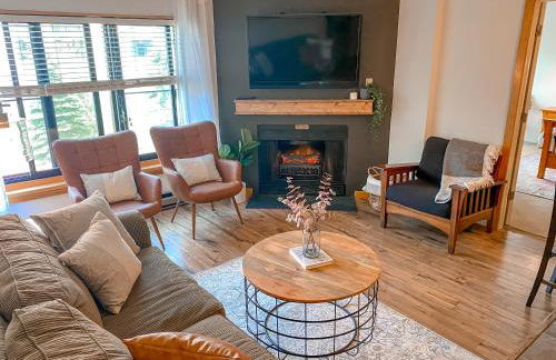 Ski-In Ski-out Luxury Condo with Hot Tub and pools - Foto 1