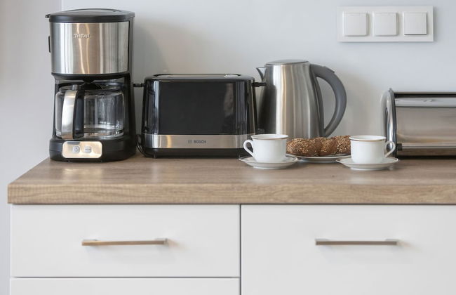 Unique Bright Apartment by Renters - Photo 18