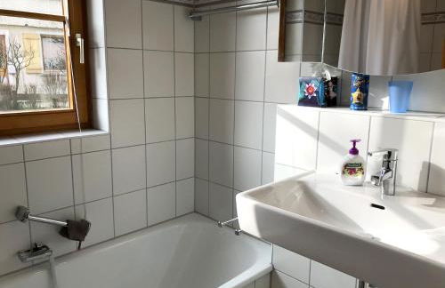 Ferienwohnung Im schönen Dorf - idyllische Lage mit Terrasse und Garten - Foto 12