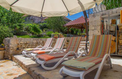 Home Sweet Home traditional Dalmatian house with pool - Photo 16