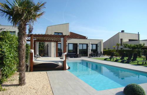 Villa en el campo cerca de la playa. - Foto 27