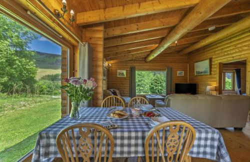 Finest Retreats - Cragdhu Log Cabin - Photo 11