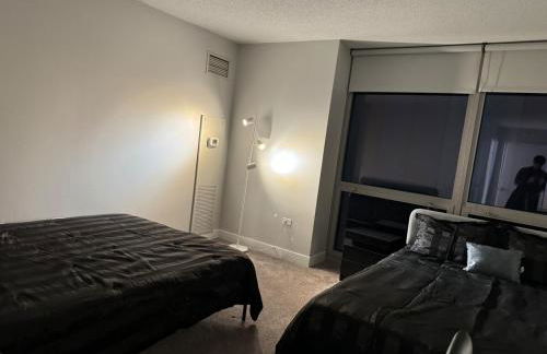 Cozy 2 bedroom condo by lakeshore - Foto 14