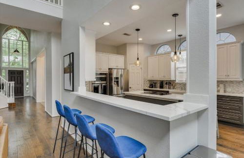 Luxurious Home w Cinema Room & Private Pool - Foto 9