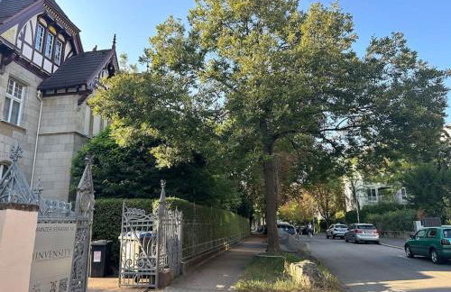 Ruhige Stadtperle mit Garten - Foto 40