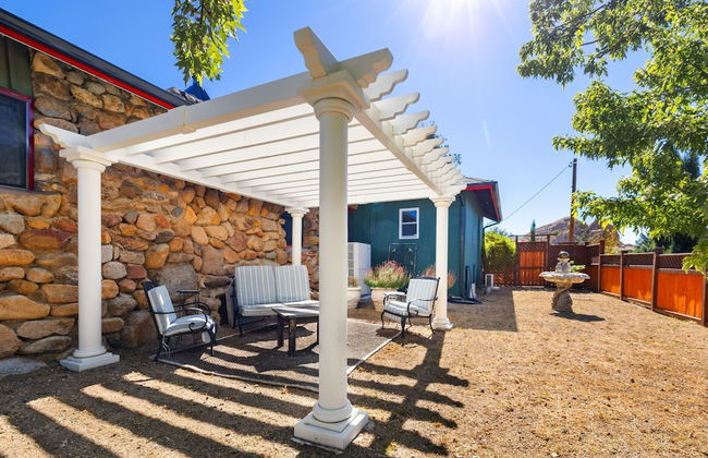 Rock House Haven Retreat - Photo 19