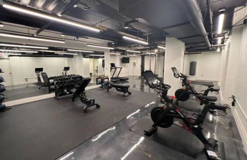 Cozy 2BR On Rvrwalk Gym and Parking Near Conv Ctr - Foto 57