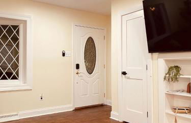 Newly renovated charming home with parking - Foto 7