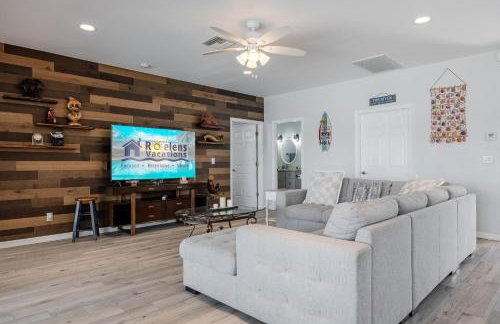 Heaven Found! Stunning River Views & Pool - Villa Island Sunset - Roelens Vacations - Foto 11